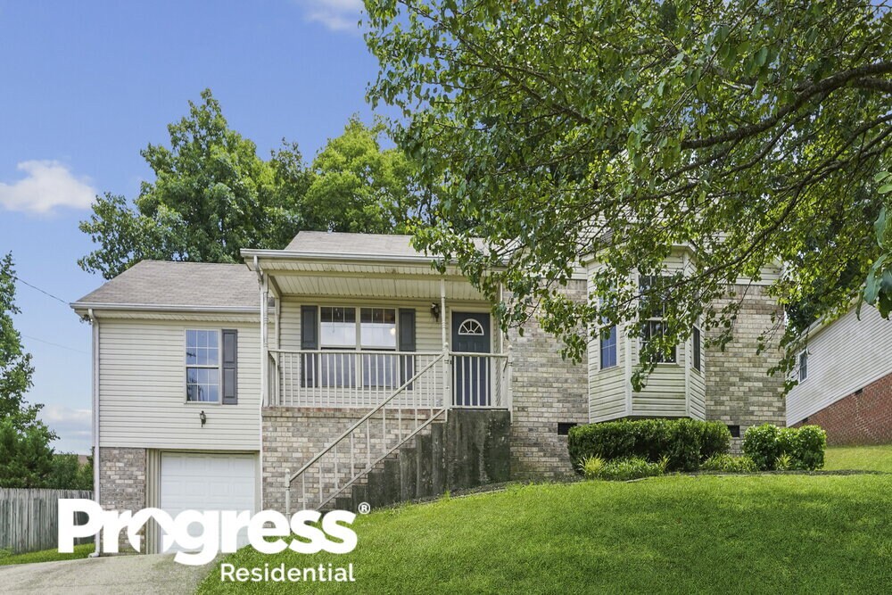 Primary Photo - 122 Cimmaron Dr