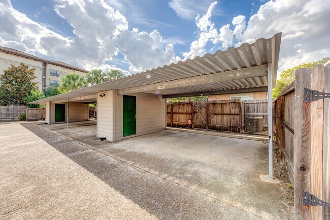 Foto del edificio - 7547 Brompton St