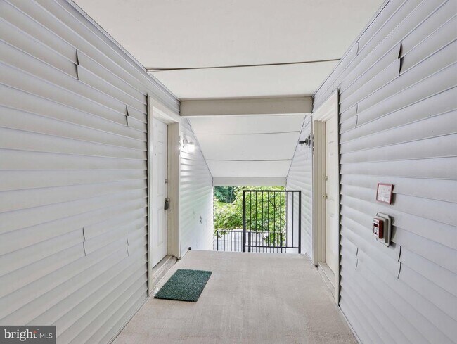 Foto del edificio - 11510 Little Patuxent Pkwy