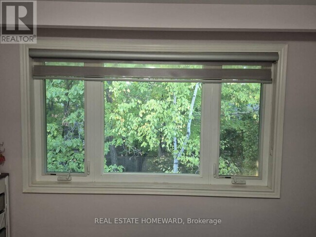 Building Photo - 34 Delair Crescent