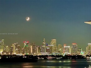 Building Photo - 1340 Lincoln Rd