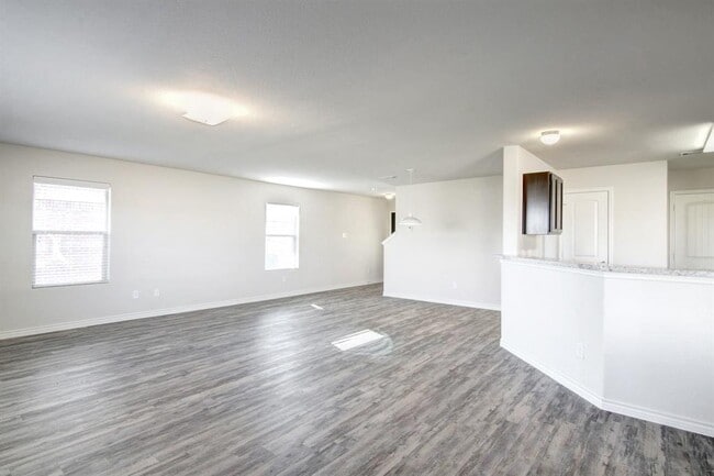 Foto del edificio - 4136 Twinleaf Dr