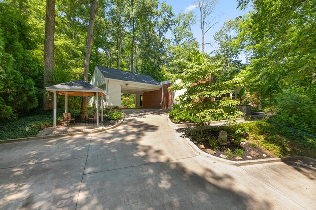Driveway - 1008 Hobbs Dr
