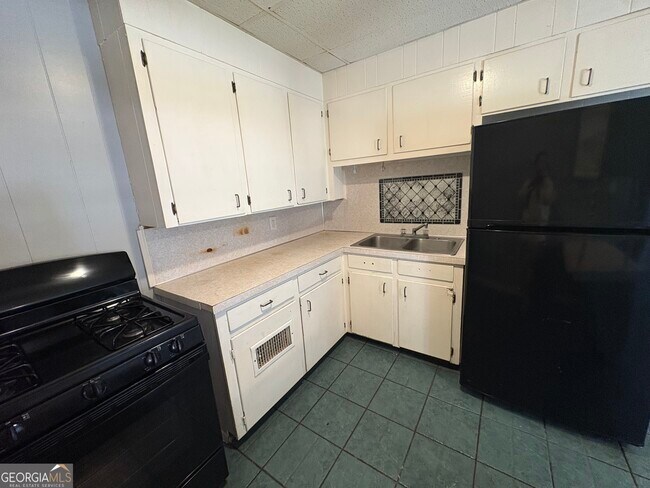 Foto del edificio - 207 Reynolds St NE