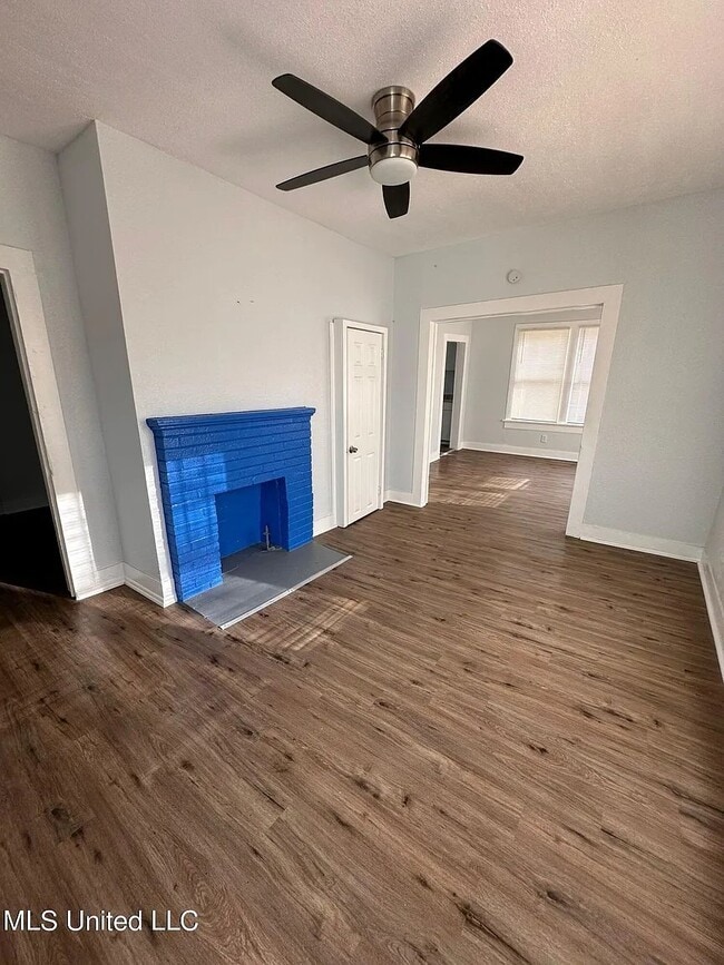 Building Photo - 148 Princeton St