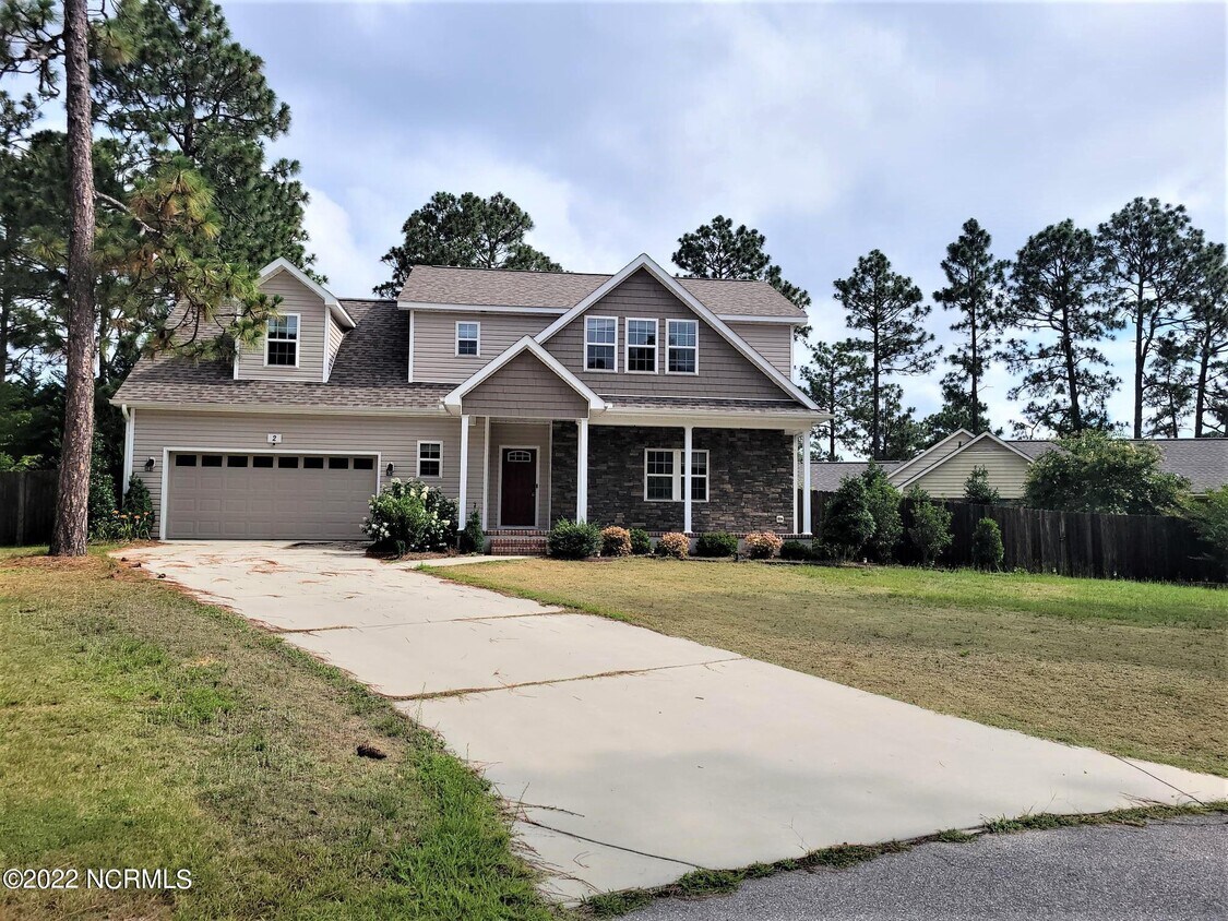 2 Monmouth Ct, Pinehurst, NC 28374 House Rental in Pinehurst, NC