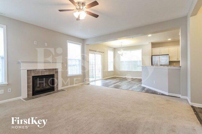 Building Photo - 5776 Bluff View Ln