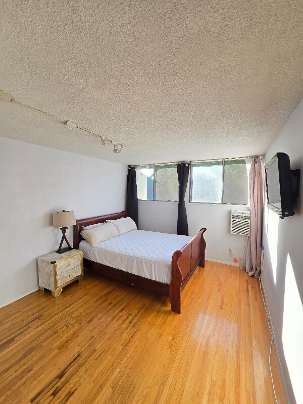 Foto del edificio - 1731 Silver Lake Blvd