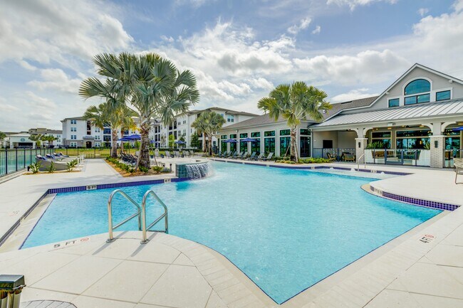 Elan Ruby Lake photo'