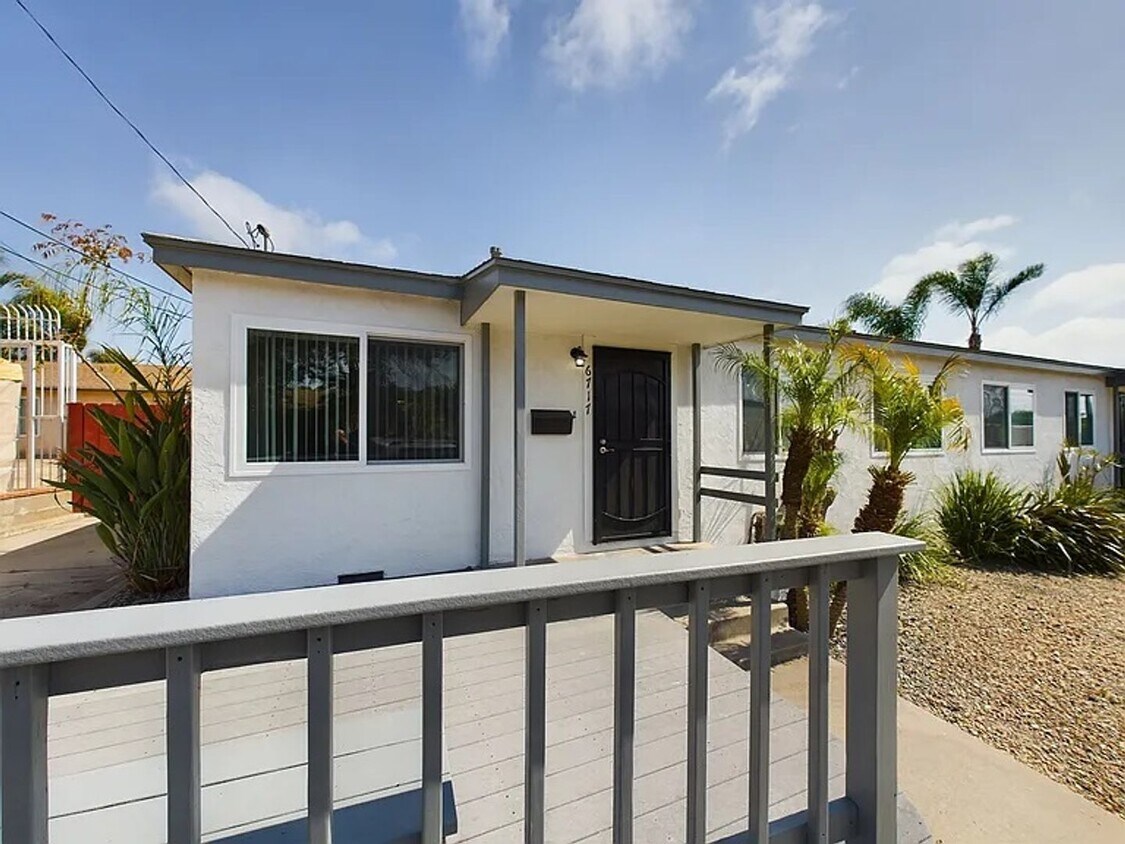 Foto principal - 6715-6717 N Elman St