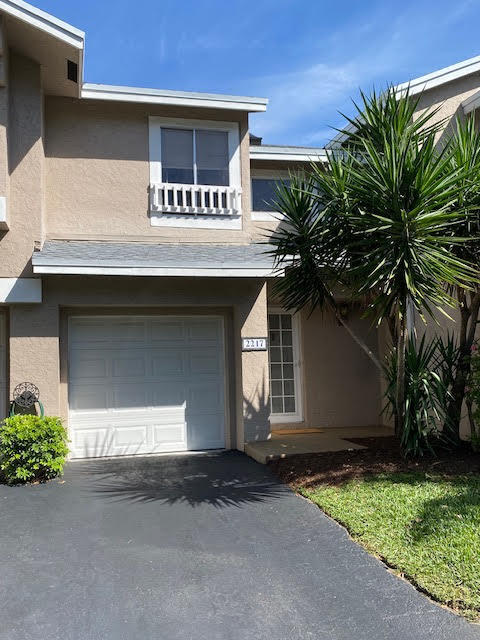 Foto principal - 2217 Discovery Cir W