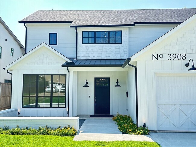 Building Photo - 3908 Rochelle Dr