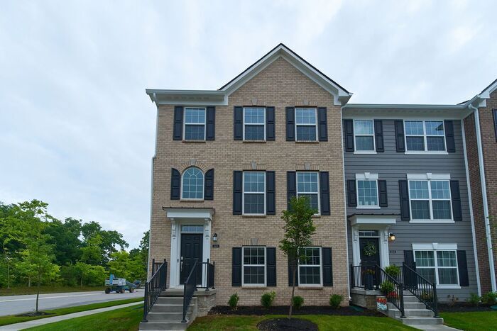 Primary Photo - Beautiful Brand New,Townhome in Great Carm...