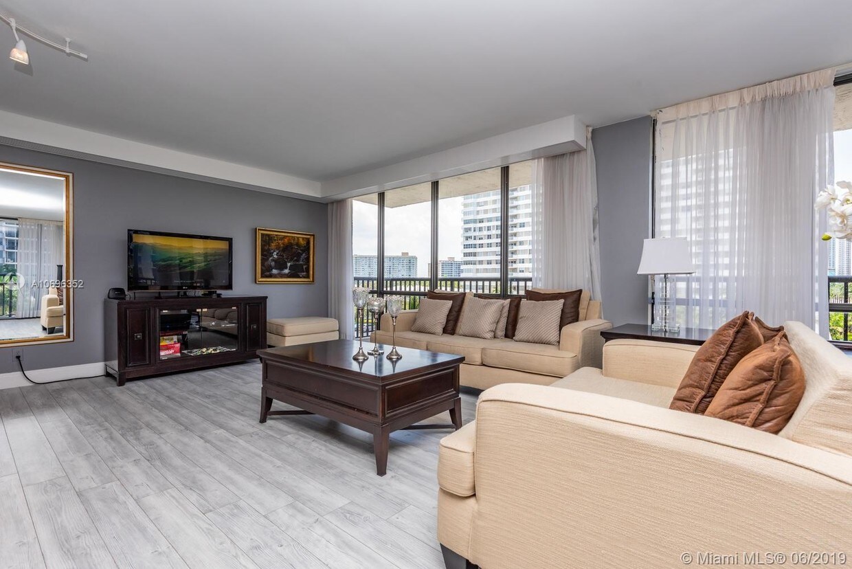 2049 S Ocean Dr Unit 410E, Hallandale Beach, FL 33009 Condo for Rent
