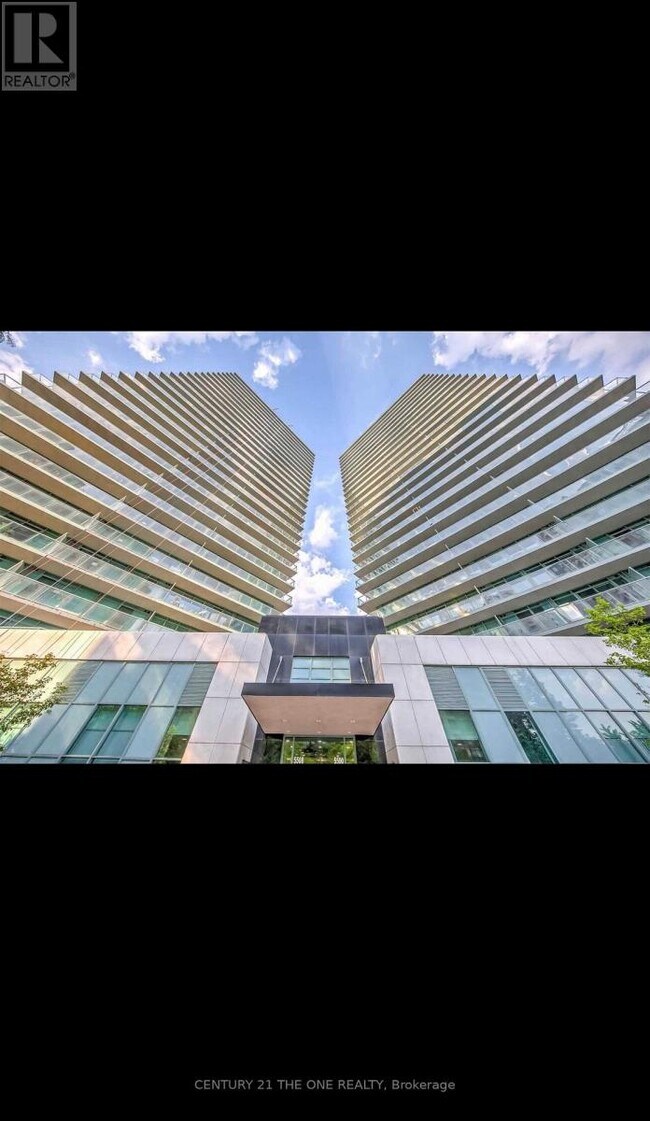 Photo du bâtiment - 5508-5508 Yonge St
