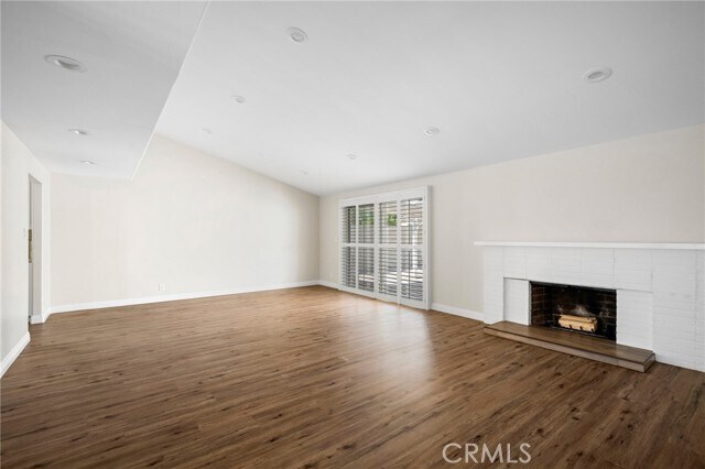 Building Photo - 11243 Paso Robles Ave