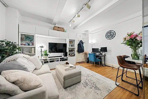Building Photo - 1 bedroom in New York NY 10021