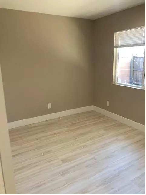 Foto del edificio - 7457 Jamieson Ave