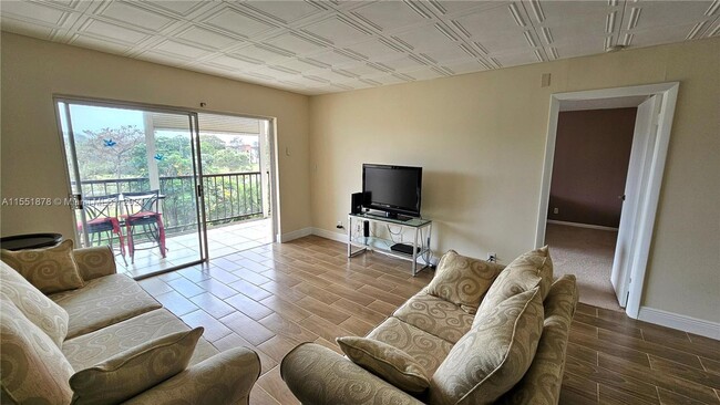 Foto del edificio - 6020 NW 44th Street 407, Lauderhill, FL 33319