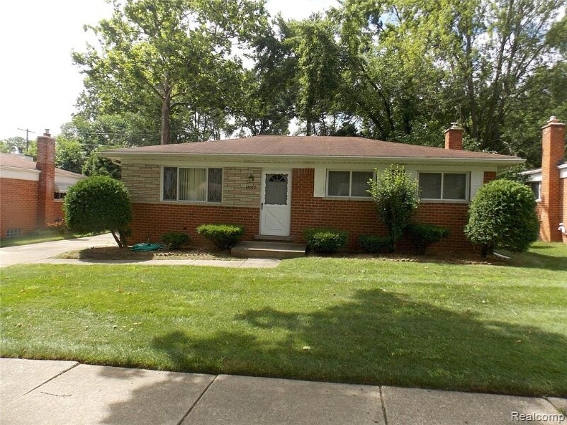 Foto principal - 30045 Fairfax St
