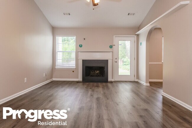 Foto del edificio - 317 Brookside Dr