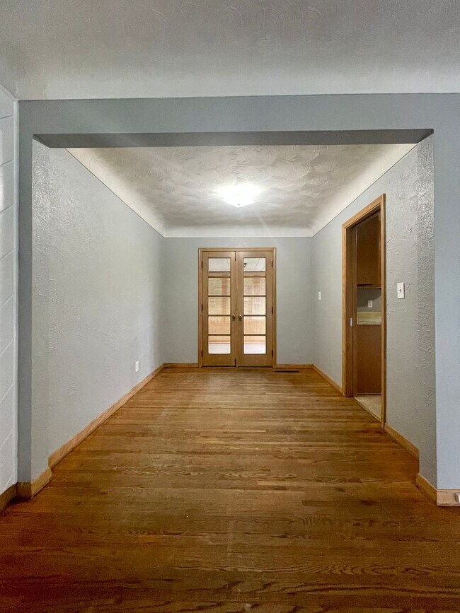 Foto del edificio - Amazing 3 bedroom house in Maplewood.