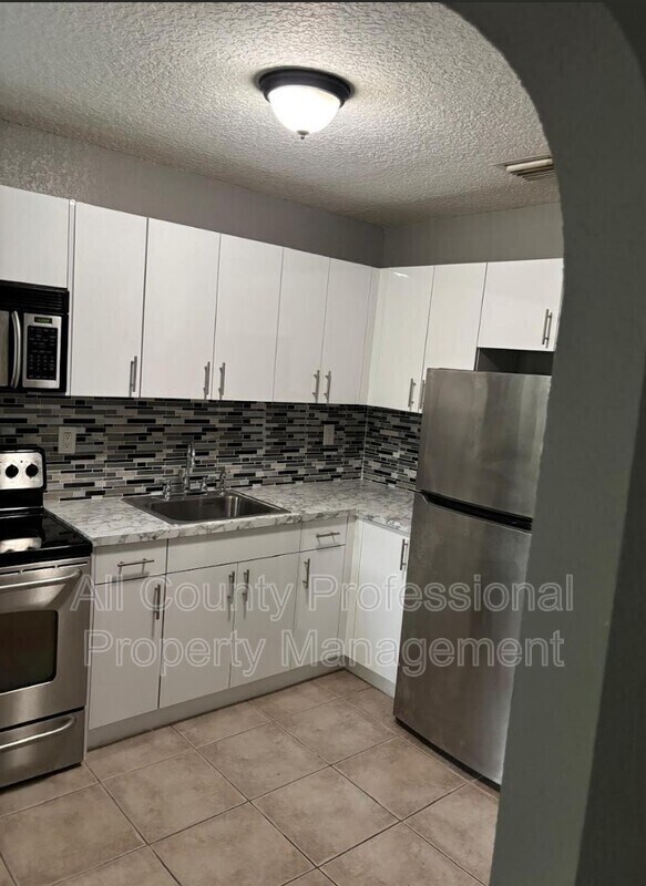 Foto del edificio - 407 SE 3rd Ave