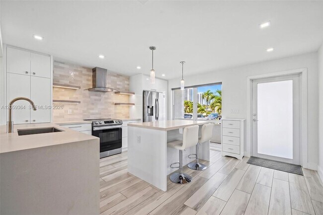 Foto del edificio - 613 NE 26th Ave