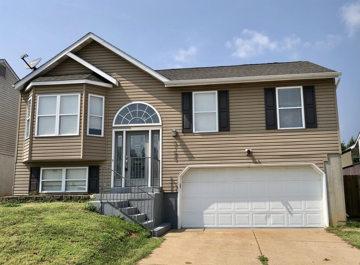 3153 5 Oaks Dr, Arnold, MO 63010 House Rental in Arnold, MO