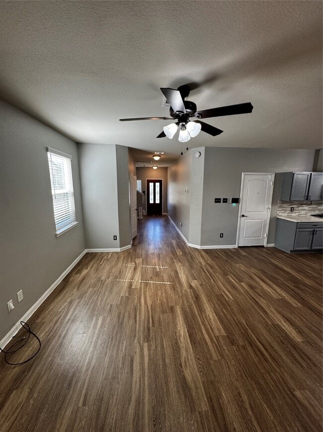 Foto del edificio - 5746 Manning Crk Trl