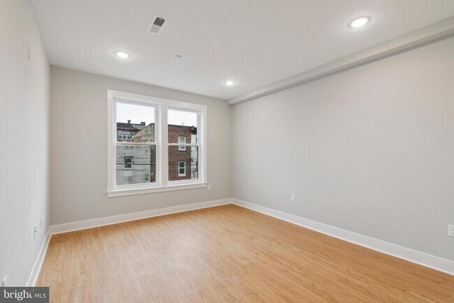 Foto del edificio - 2454 N 2nd St