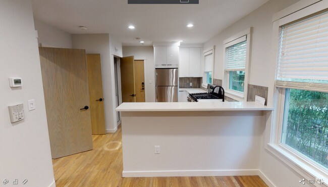 Building Photo - 2 Belvidere Pl