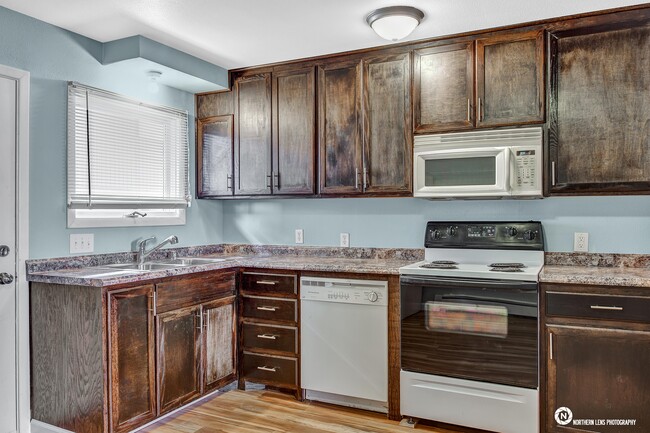 Building Photo - 5208 Taku Dr