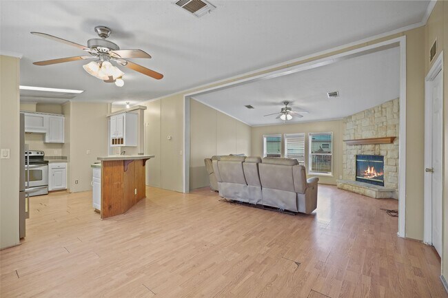 Foto del edificio - 13069 Aspen Way Ct