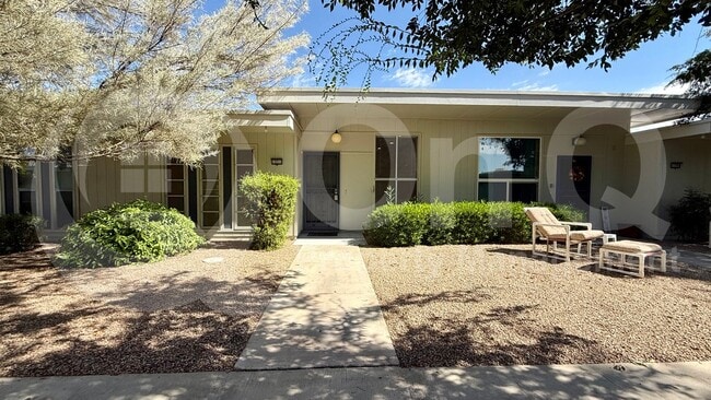 Photo - 13211 N Cedar Dr House