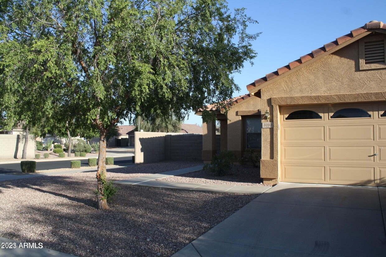 Foto principal - 3103 W Casino Ave