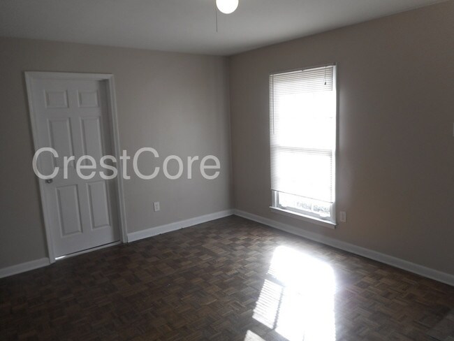 Building Photo - 4974 Cottonwood Rd
