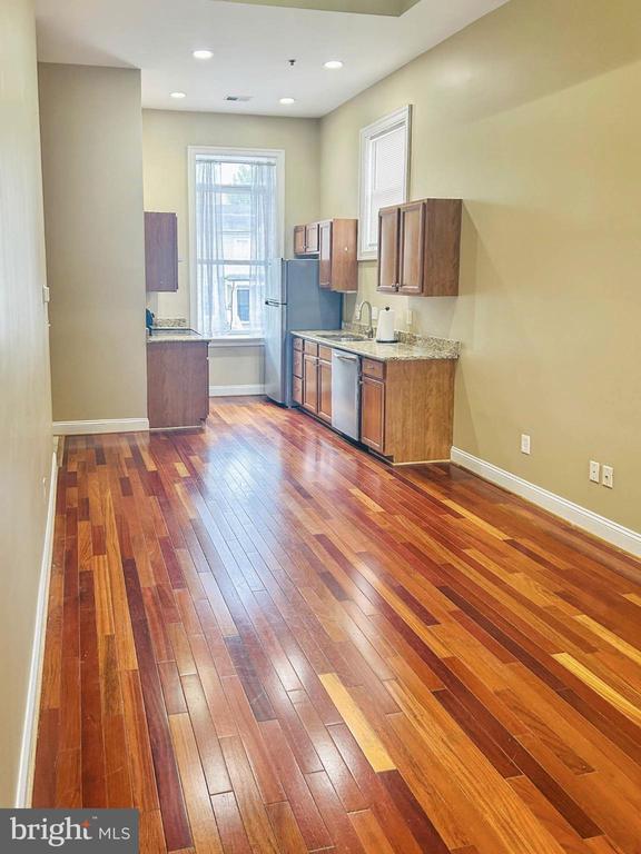 Foto principal - 311 S East St
