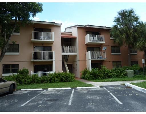 Foto del edificio - 7130 NW 179th St