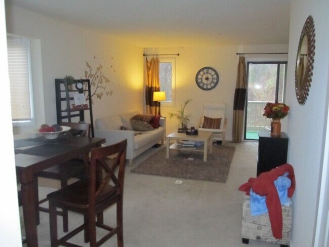 Foto del edificio - Chapel Hill - Mill Creek 2BR/2BA Townhouse AVAILABLE
