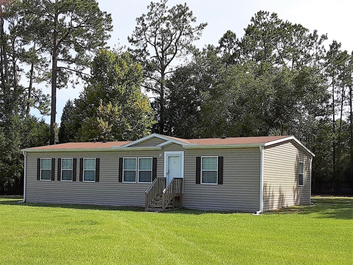 Front view - 2039 Hamilton Ave