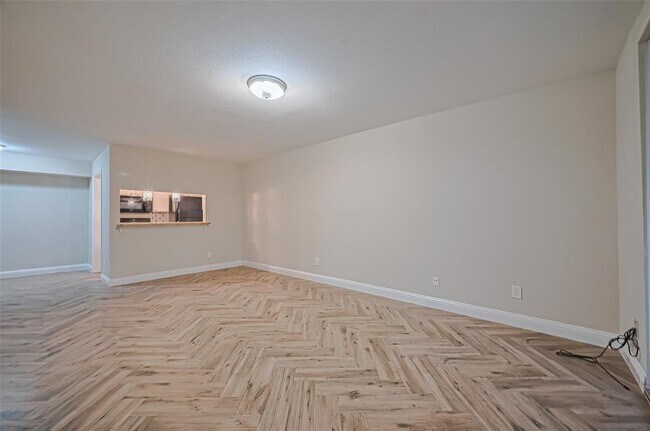 Foto del edificio - 4633 Wild Indigo St
