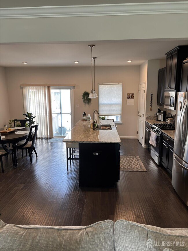 Foto del edificio - 502 Bayside Ct