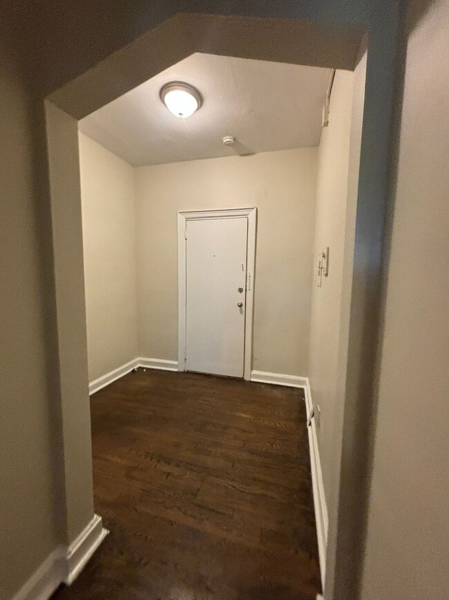 51 Summit Ave B3 - 56 Summit Ave