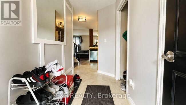Building Photo - 175 Henhoeffer Crescent
