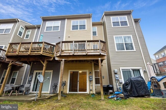 Building Photo - 703 WOODSTREAM Blvd