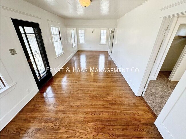 Foto del edificio - 926 1/2 Newport Ave-