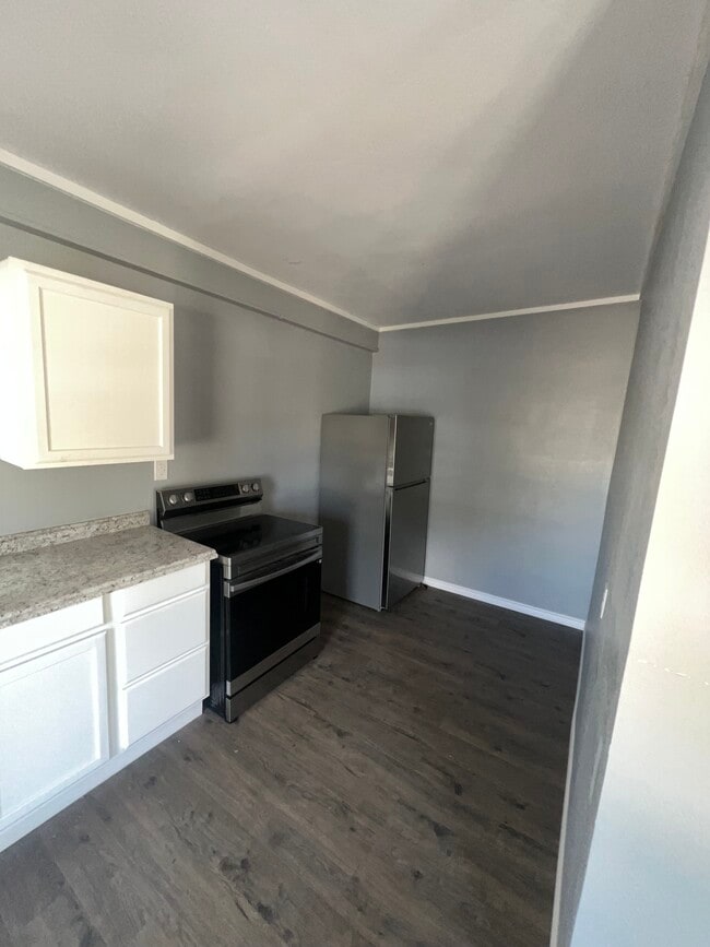 Foto del edificio - 509 E Kenedy Ave