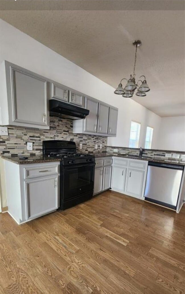 Foto del edificio - 6626 Albion Cresent Dr