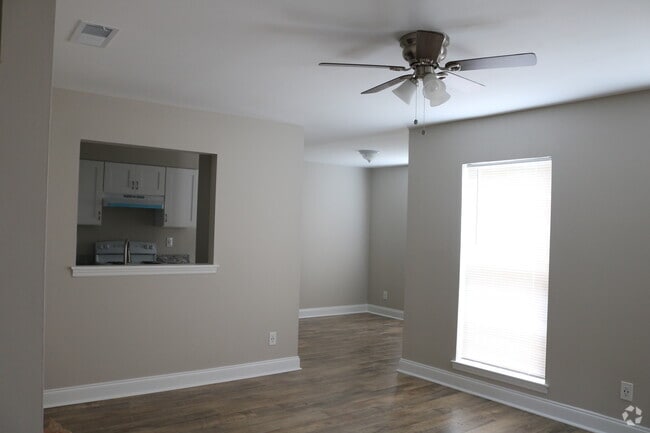 Building Photo - 114 Westscott Dr